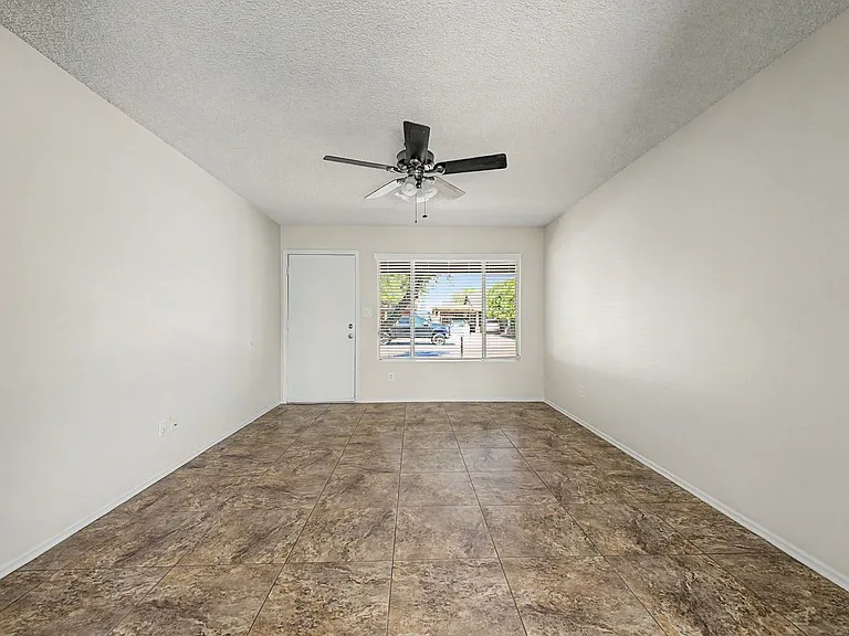 7409 S 46th St — Photo 6