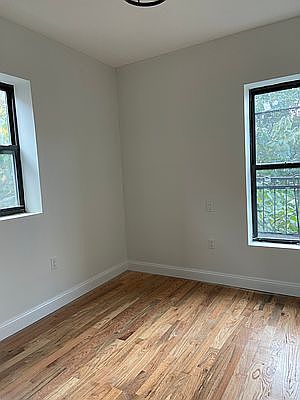 4th image of 1516 Bedford Ave APT 2B