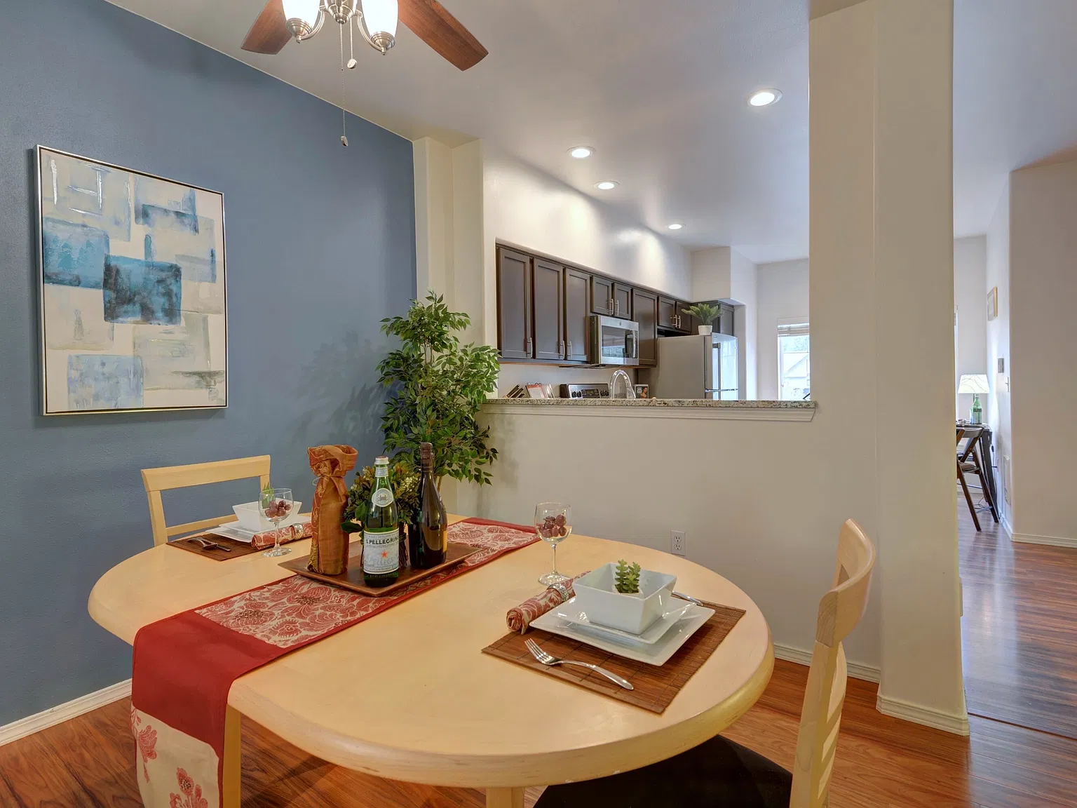 2 bed, 1276 sqft, $2,875 — Photo 3