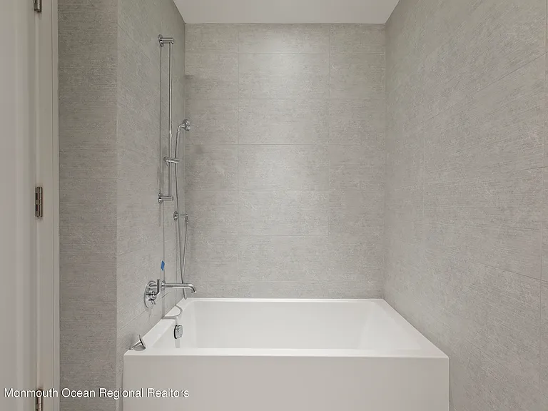 15 Morris Ave #309 — Photo 18