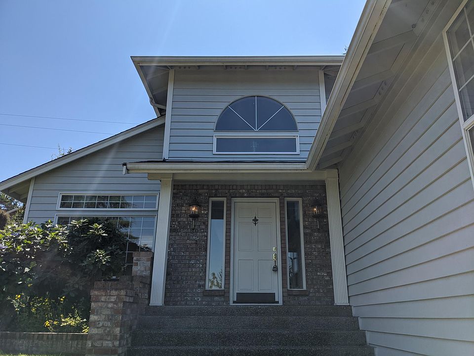 1st image of 6181 NE 195th Ct