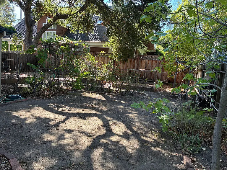 774 Channing Ave — Photo 10