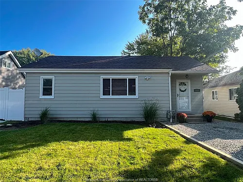 2970 Clemenceau Blvd Photo 1
