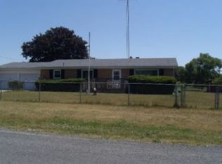 2482 Maple Ln, Benton Harbor, MI 49022