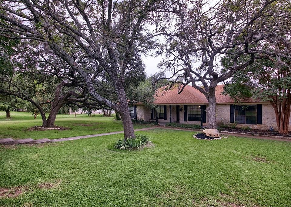 1st image of 3002 Live Oak St
