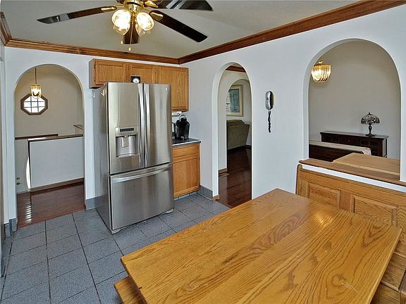 4th image of 447 Shelbourne Dr