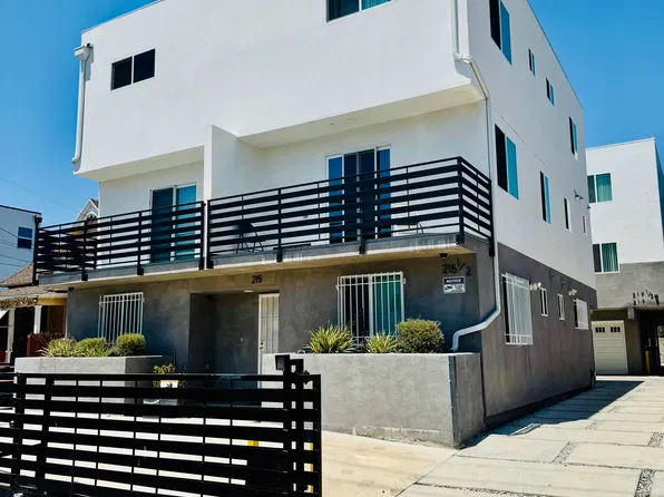 215 E 29th St, Los Angeles, CA 90011