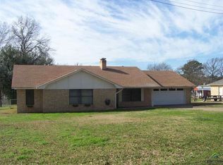 2176 Royal Dr W, Chandler, TX 75758