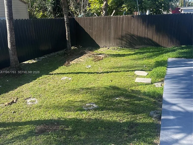 20700 SW 122nd Ave — Photo 18