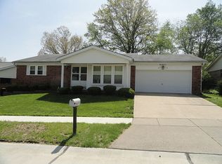 5054 Peyton Place Ct, Saint Louis, MO 63128