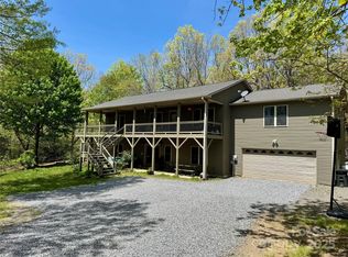 180 Dalton Ln, Black Mountain, NC 28711
