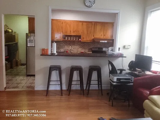 Rented by Alexiou Realty | media 4