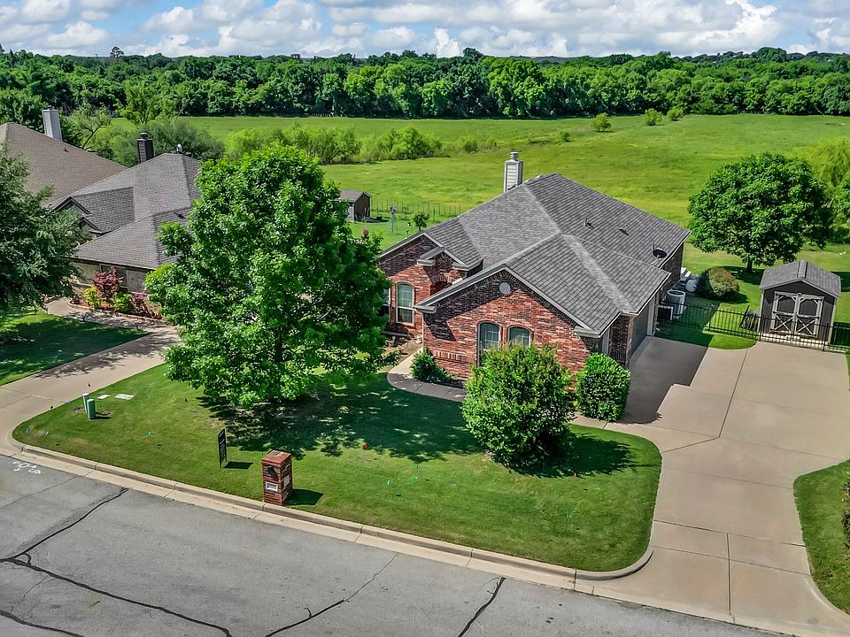 1st image of 2033 Mason Pond Dr