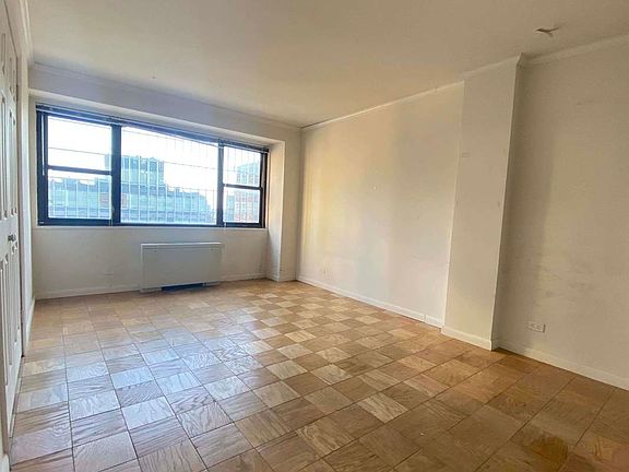 4th image of 300 W 55th St APT 19C