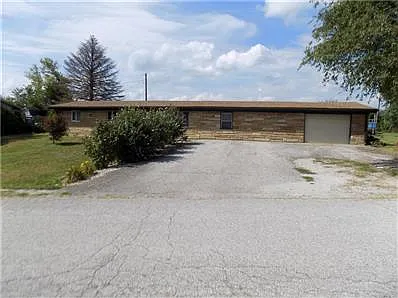 150 Latta Dr photo 1