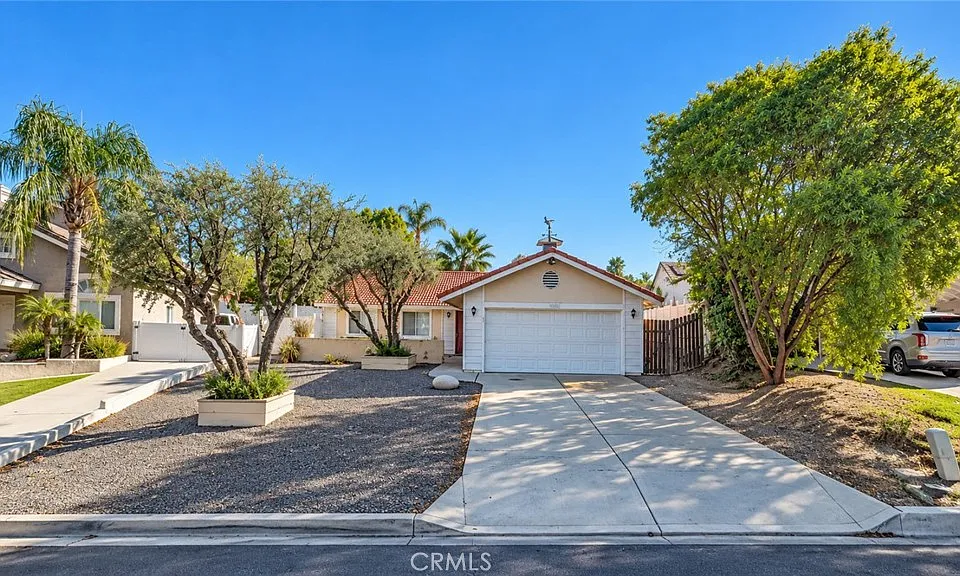 23040 Pheasant Dr