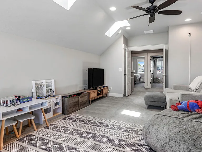 3419 E Rincon St — Photo 49