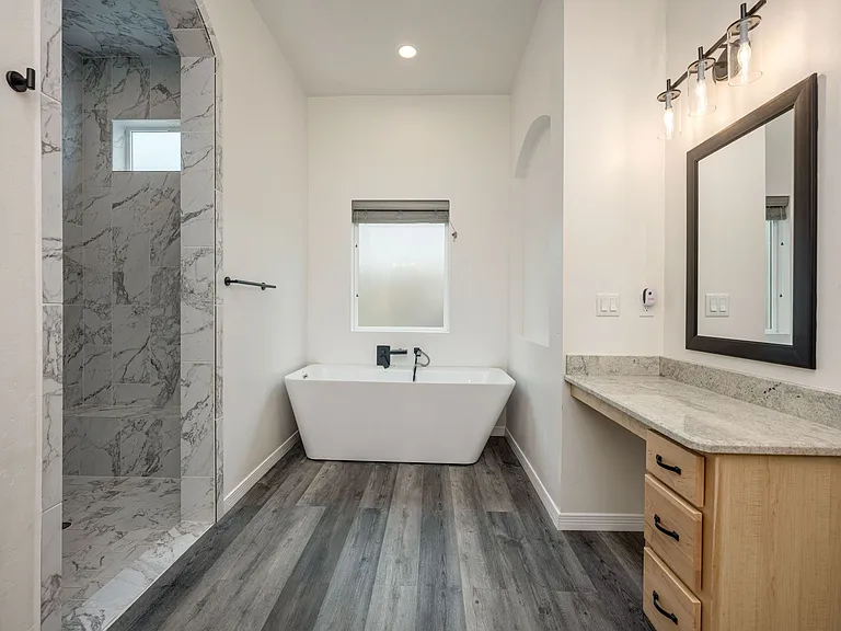6041 Arosa St — Photo 11