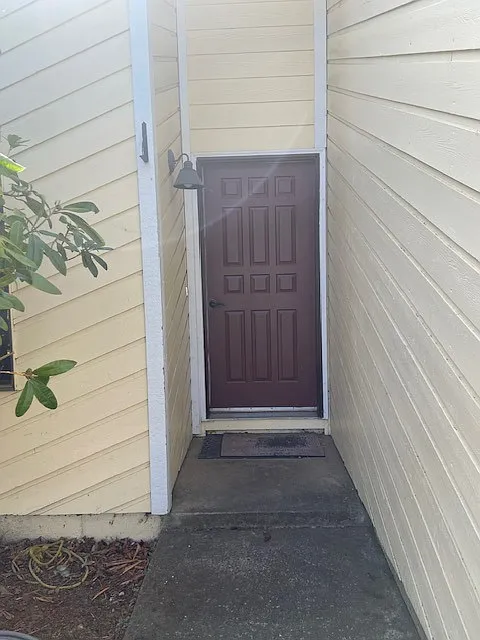 2 bed, 1100 sqft, $1,700 — Photo 2
