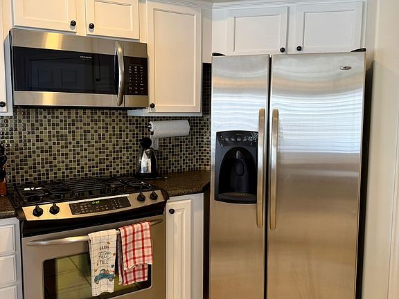 5th image of 1140 E Parkway Ave APT C2