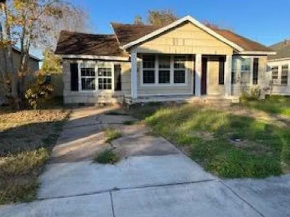 1018 W 8th St, Freeport, TX 77541