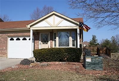 Lando on the lake (end unit)!