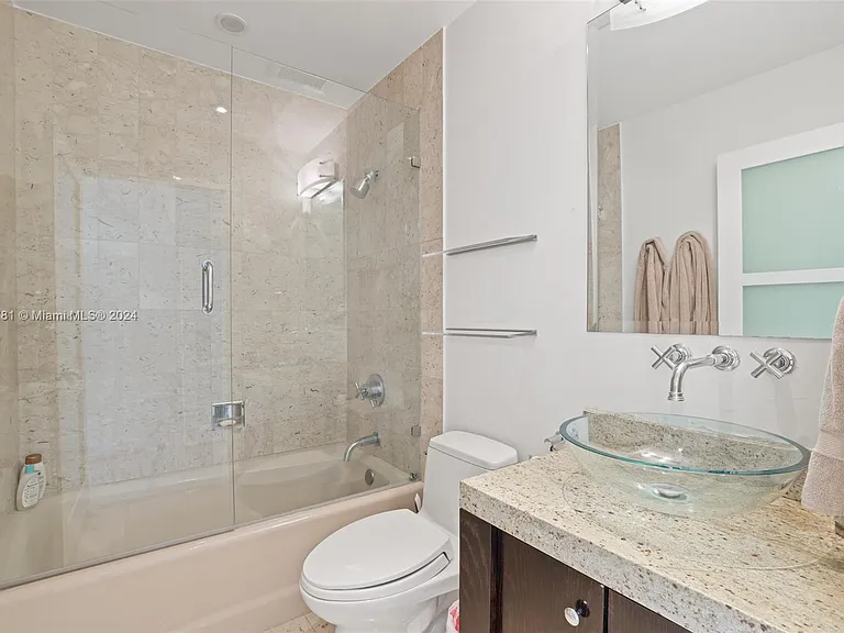 2442 Fisher Island Dr #5402 — Photo 35