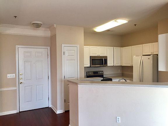 3rd image of 2126 Telfair Way