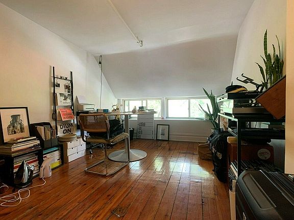 5th image of 324 Clifton Pl APT 3