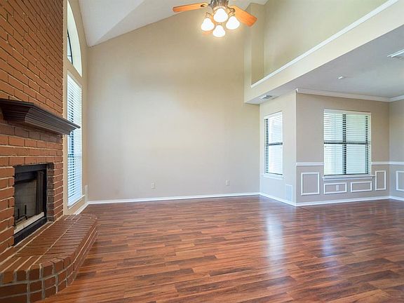 4th image of 1128 Emily Ln