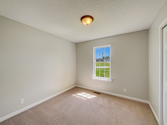 5th image of 1408 Elliott Ct