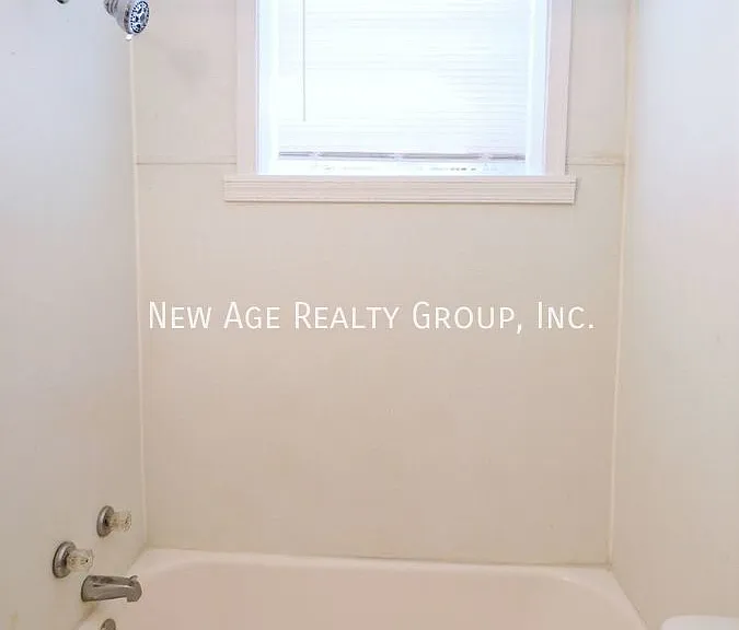 1209 S 58th St #1C — Photo 11