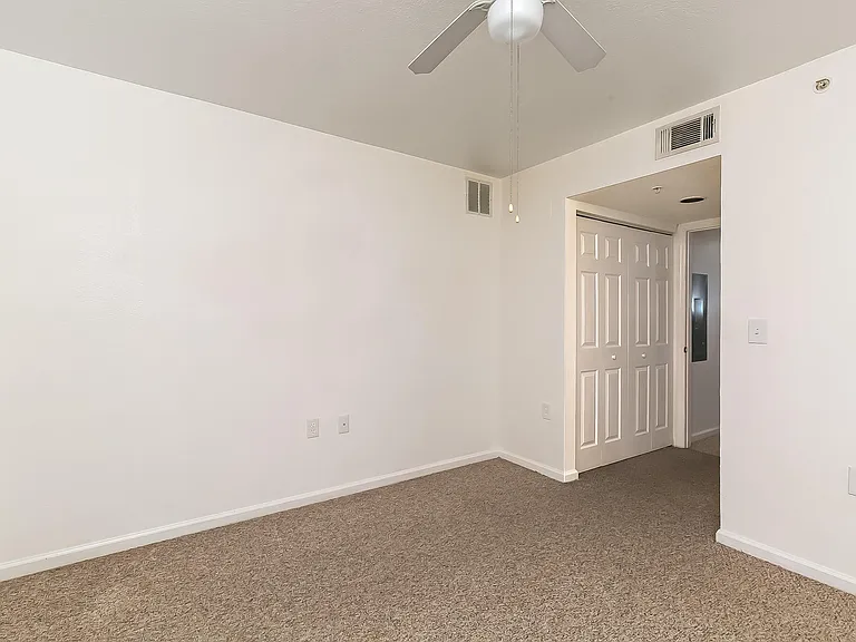 281 SW Palm Dr #102 — Photo 20