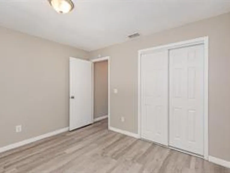 3846 Long Grove Ln — Photo 21