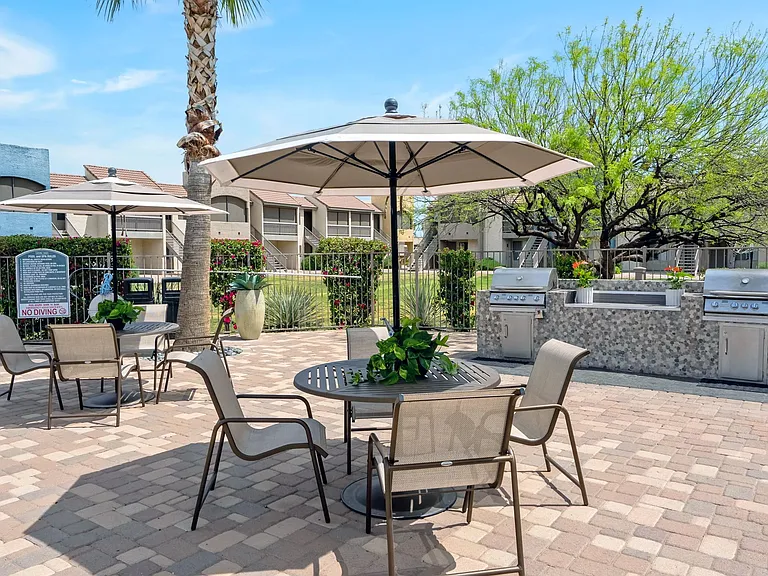Step into the realm of unforgettable cookouts at our resort-style outdoor kitchen. Invite your friends for an epically good time and prove to be the host with the most.