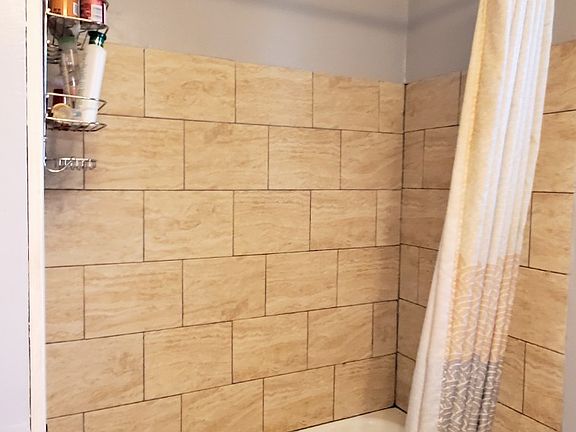 5th image of 2082 Reinhardt St