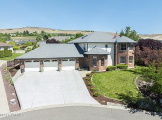 9203 W Yakima Ct, Yakima, WA