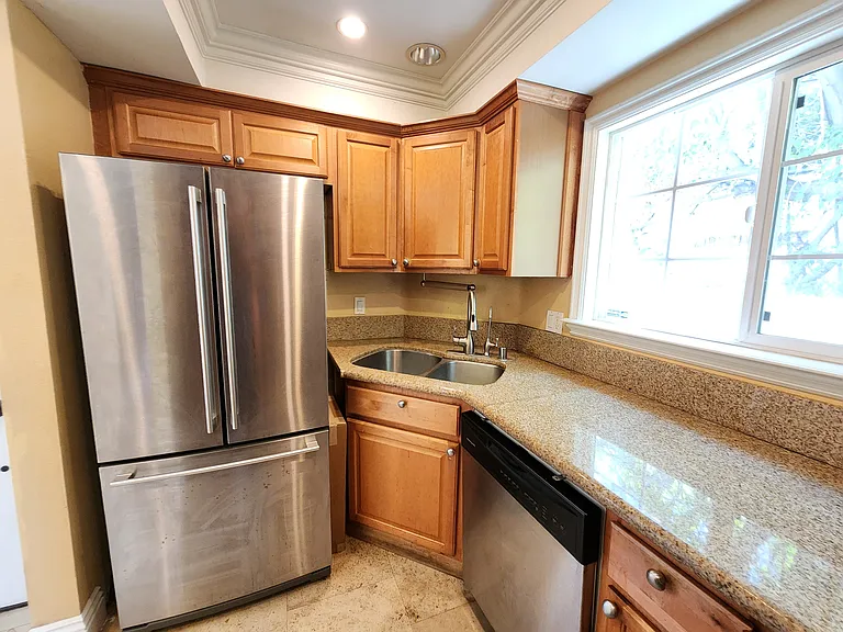 620 W Doran St #7 — Photo 28