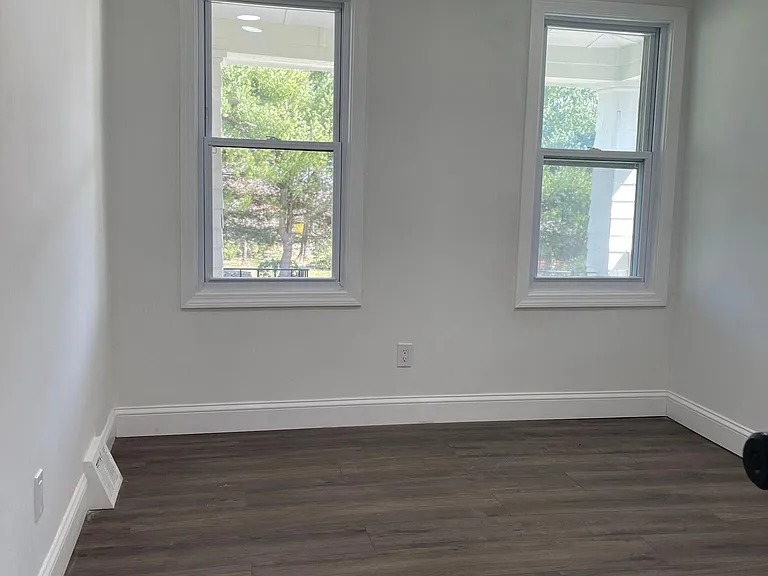 243 Park Ln #1 — Photo 9