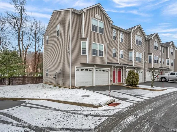 58 Leonard Street #201, Meriden, CT 06451