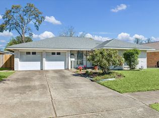 5810 Viking Dr, Houston, TX 77092