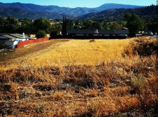 22632 Strawflower Rd, Tehachapi, CA 93561