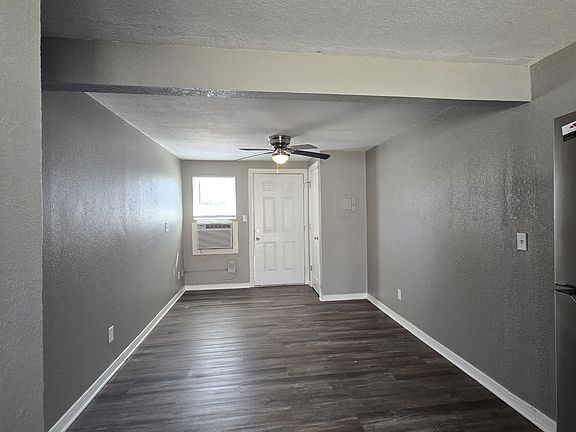 2nd image of 1010 E 8th St N #1012