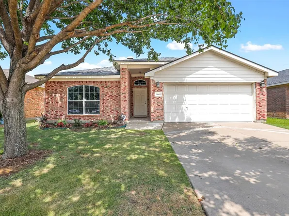 10412 Phantom Hill Rd, Fort Worth, TX 76140