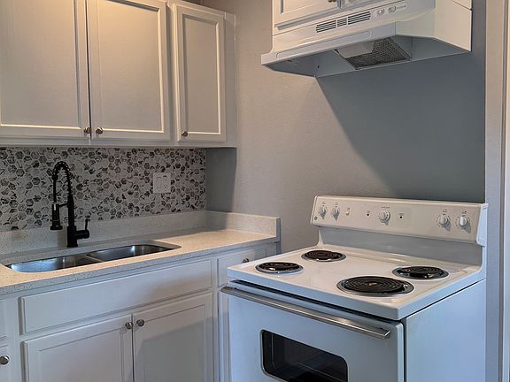 3rd image of 508 Ford St #2