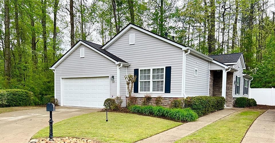 1st image of 297 Manley Ct