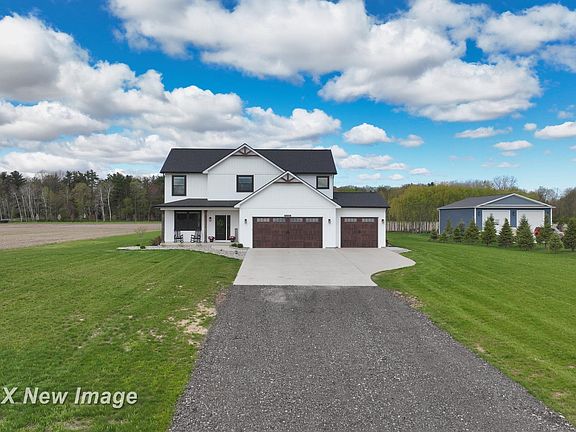 3rd image of 2374 S Thomas Rd