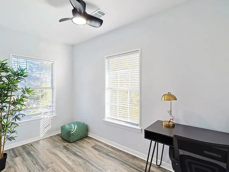 702 N Edgefield Ave — Photo 28