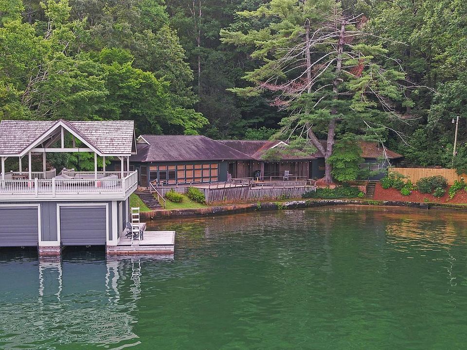 1st image of 2632 Shady Ln