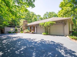 5272 Falcon Ridge Rd, Roanoke, VA 24018